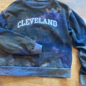 Groovy sweatshirt-lighter material perfect for spring